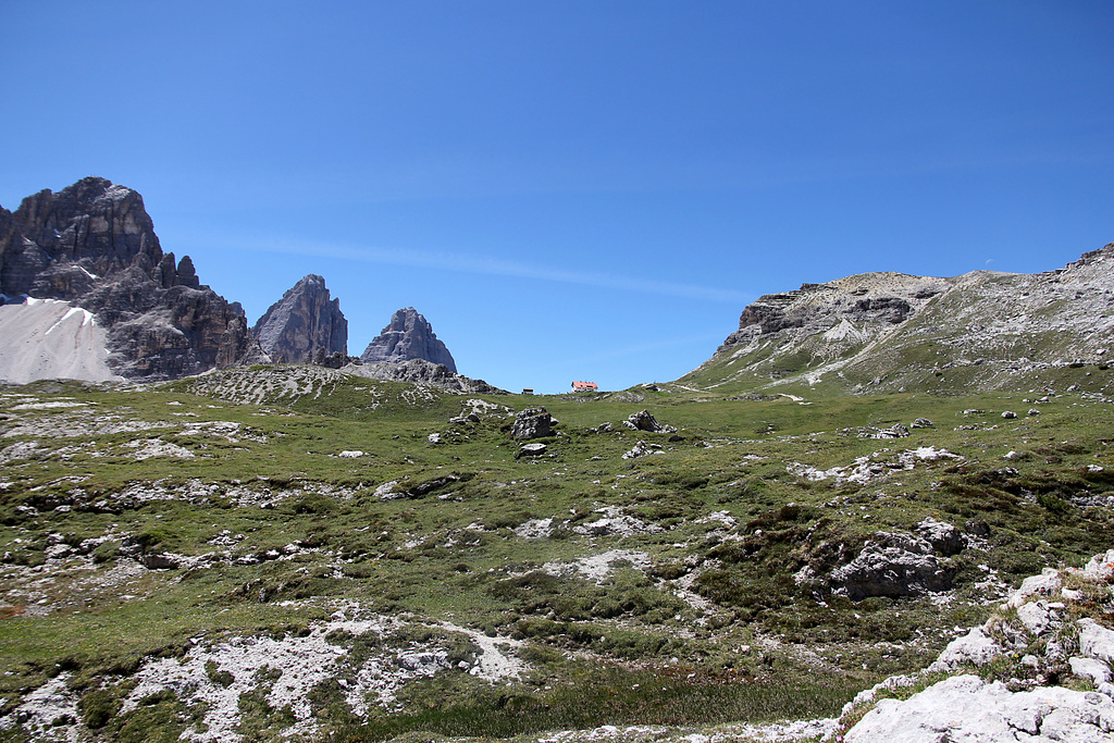 Die Dreizinnen und die Drei-Zinnen-Hütte sind endlich in Sichtweite