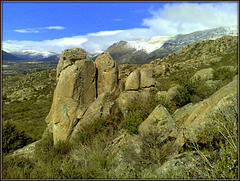 Sierra de La Cabrera. Snow and granite