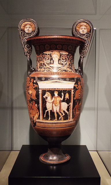 South Italian Volute Krater Attributed to the VA Exhibition Painter in the Virginia Museum of Fine Arts, June 2018