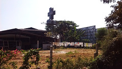 Croix et lessive / Cross and laundry