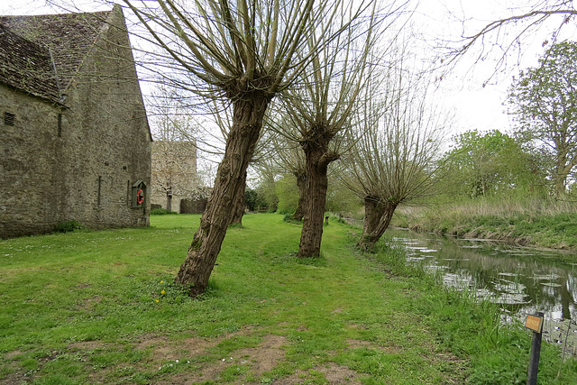 kelmscott manor house, oxon