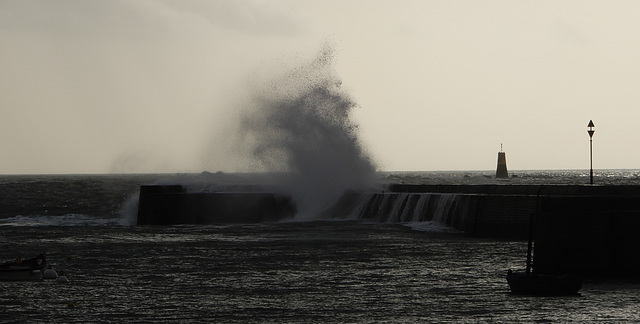 la mer s'agite