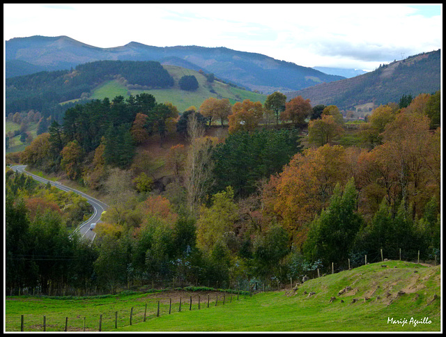 Por montes y valles