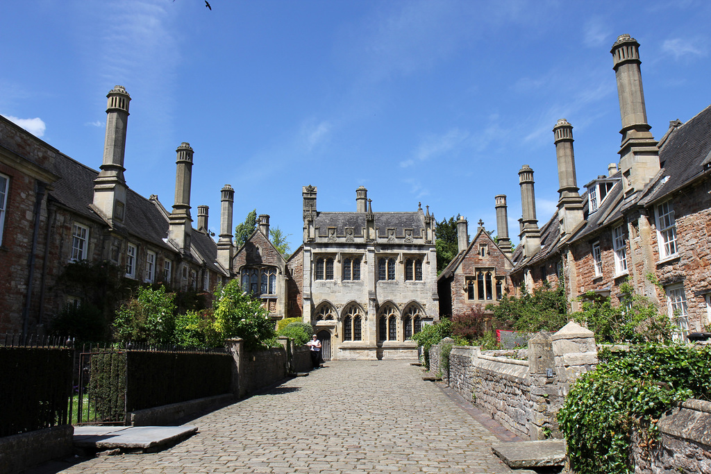 Vicars' Chapel and Library