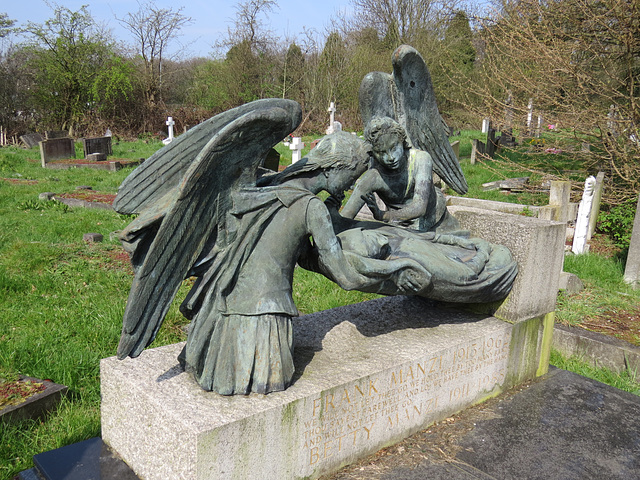 st pancras and islington cemetery, east finchley, london