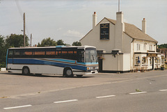 Matthews (Blue Coaches) B622 DDW at the Dog and Partridge, Barton Mills - 29 July 1989