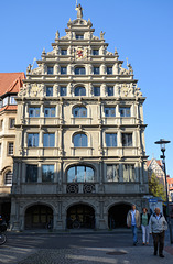 Die Ostfassade des Gewandhauses (PiP)