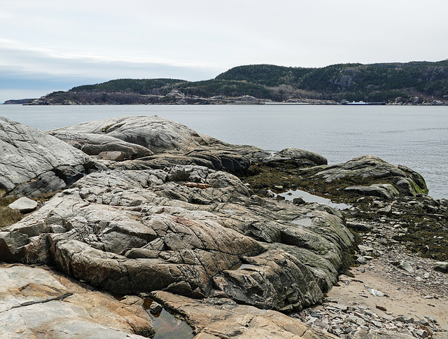 Day 10, coast by dry dock, Tadoussac