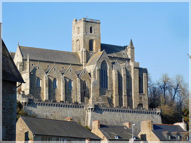 Eglise collégiale Notre Dame de Lamballe (22)