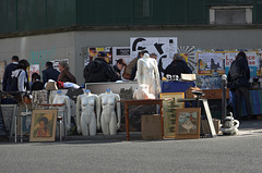 Femmes-troncs à vendre