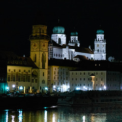 "Ratsdom" am "Hafen" von Passau