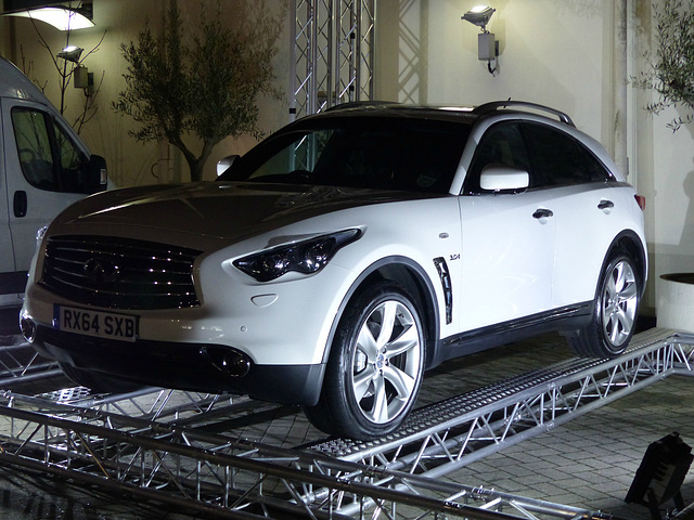 Infiniti QX70 (4) - 19 January 2015