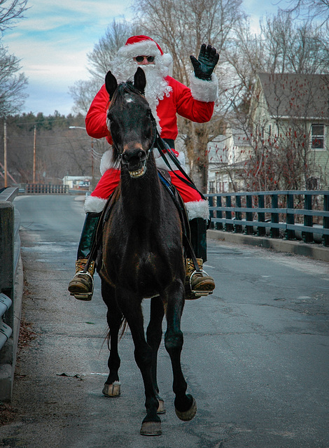 Hi Ho Santa Away! - Leeds MA, USA