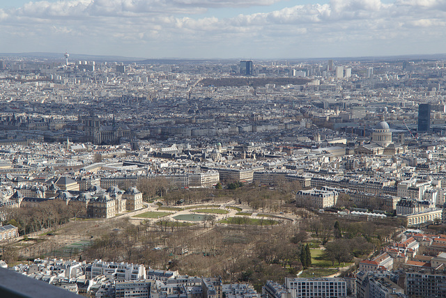 Luxembourg palace, Luxembourg gardens, Panthéon right