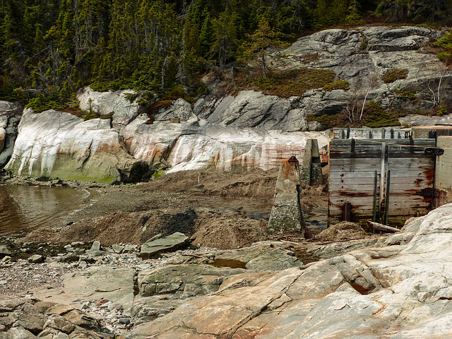 Day 10, dry dock gate, Tadoussac