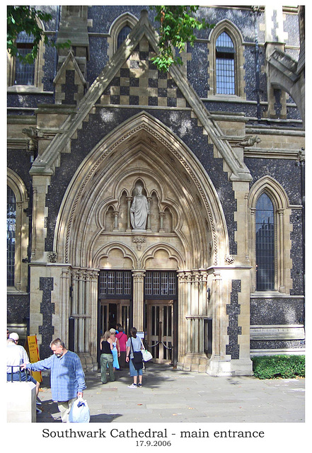 Southwark Cathedral main entrance 17 9 2006