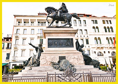 Estatua De Libertad En La Ciudad De Venecia+1 PiP