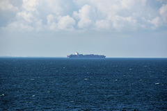 Containerschiff im Fehmarnbelt