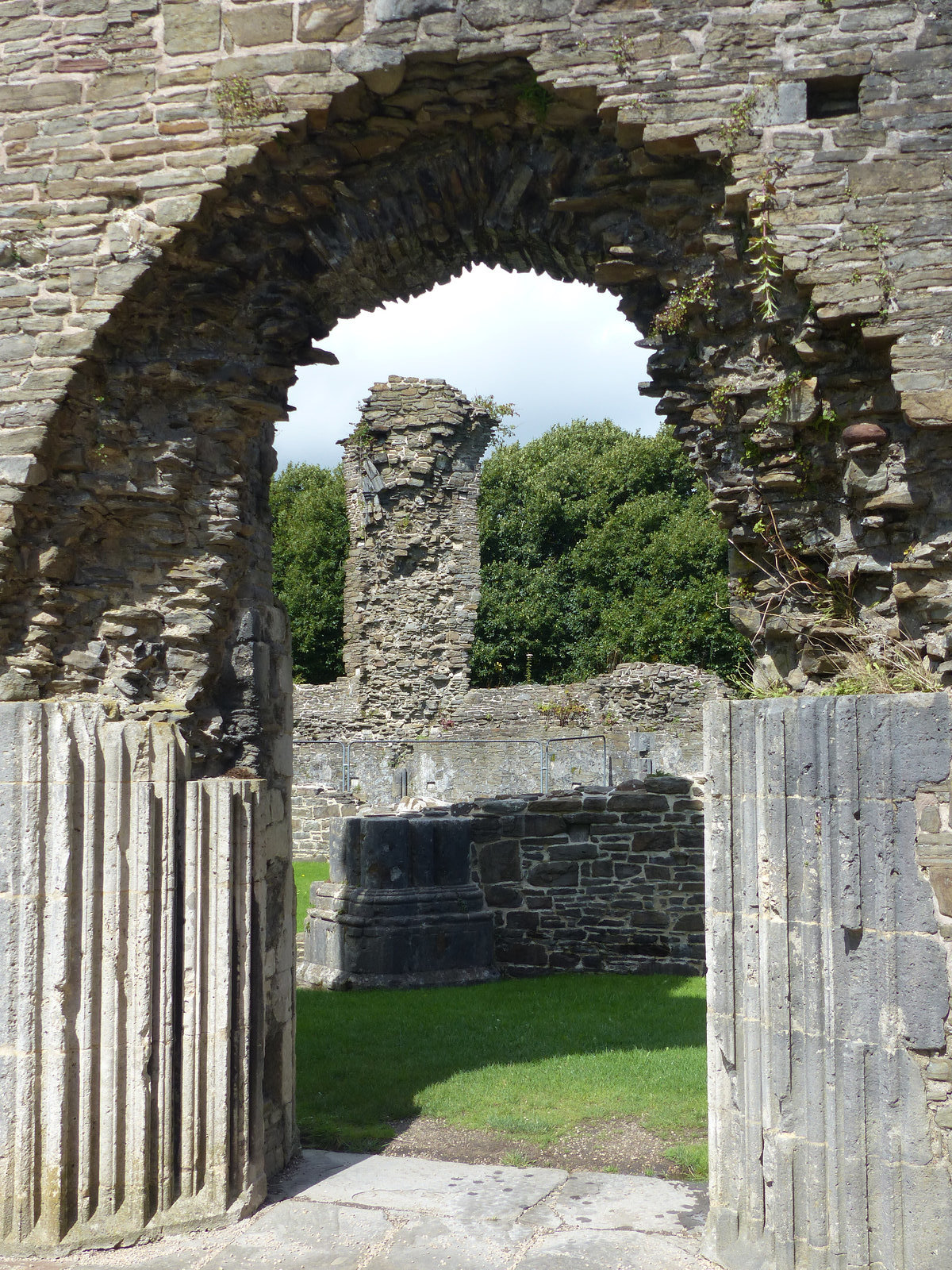 Neath Abbey (11) - 26 August 2015