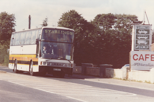Starlings Coaches  MSU 853Y in Red Lodge - 3 Sep 1988