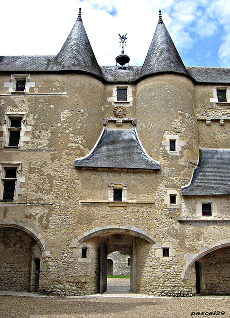 FOUGERES SUR BIEVRE