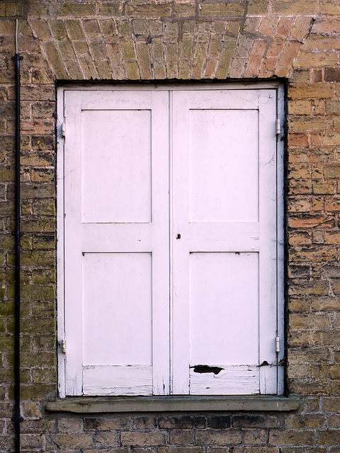 Lode - Baptist Chapel - shuttered window 2015-02-02