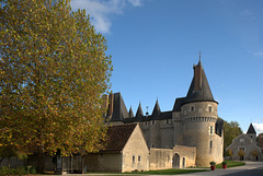 Château de Fougères-sur-Bièvre