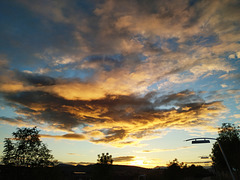 Nubes del alba, 2