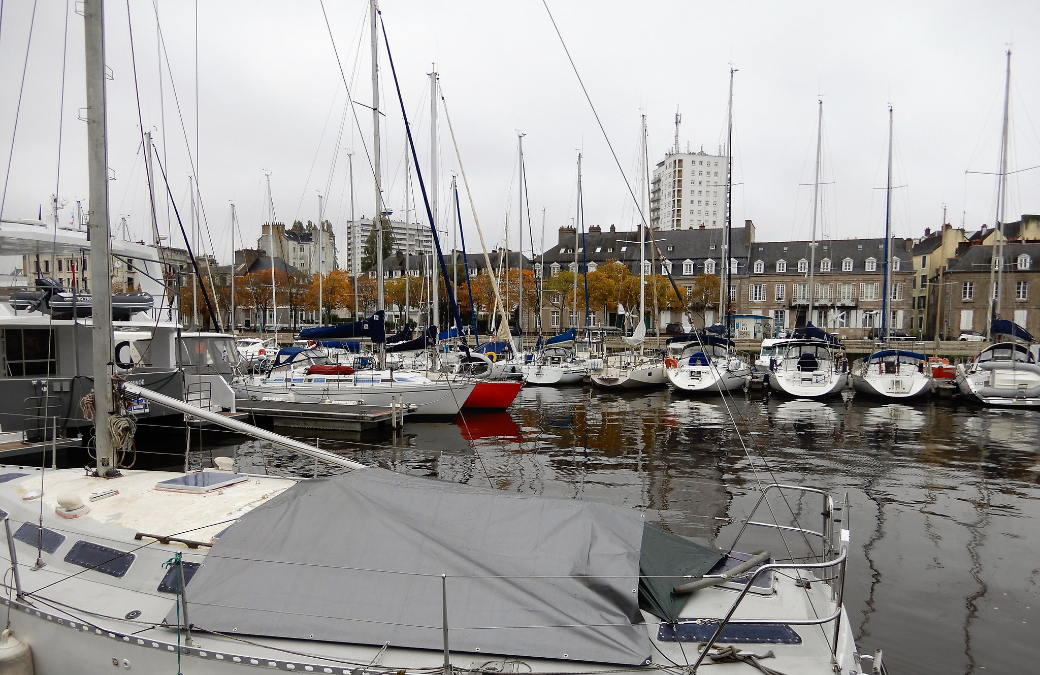 tranquillité d'un lundi.. sous la pluie