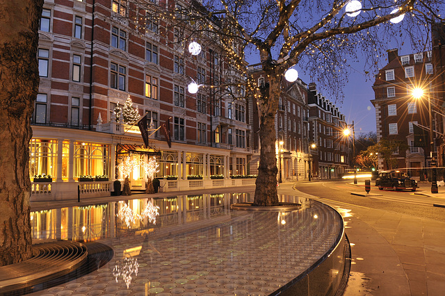 Connaught Hotel. London Merry Christmas 2020