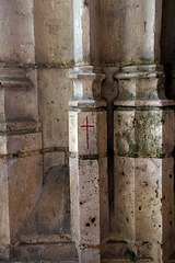 Quand l'église n'a plus les moyens de se payer une croix - Abbaye de la Trinité à Vendôme