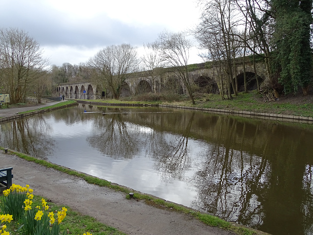 Winding hole at entrance to Chirk tunnel