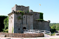 Le châtelet et le donjon de Tiffauges