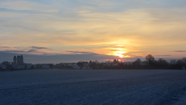 Sonnenaufgang und frostiger Vormittag bei Neuengörs