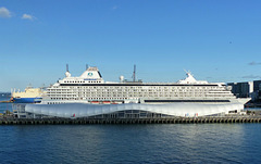 Crystal Serenity at Auckland (1) - 19 February 2015