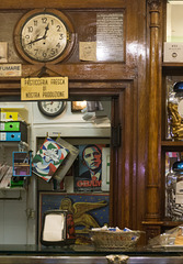 Obama,  Venice bakery