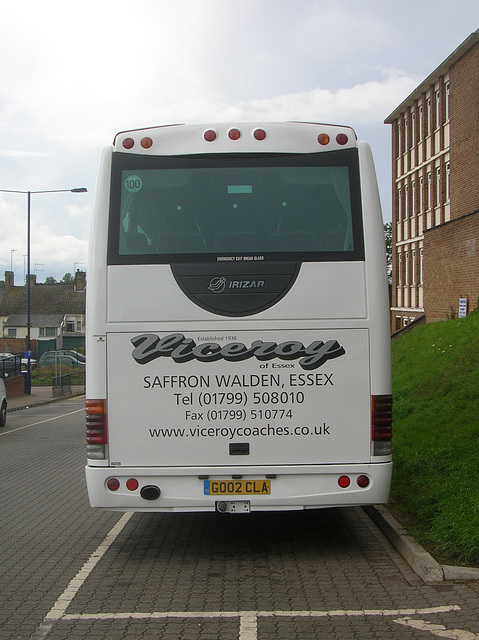 Viceroy Coaches GO02 CLA at Bury St Edmunds - 13 Aug 2010 (DSCN4301)