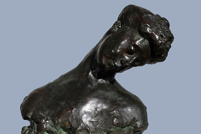 Madame Fenaille . Bronze , patine brun-vert d'Auguste RODIN .
