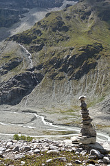 sentier des cairns