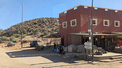 Typiquement marocain / From our bus to Essaouira.