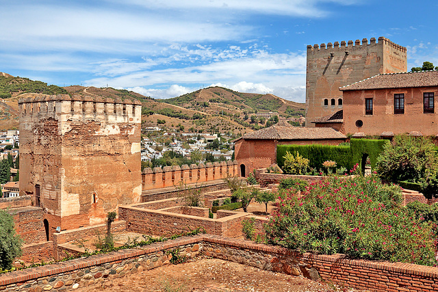 Alhambra - Die Türme "Torre de Mohamed" und "Torre de Comares" (1)
