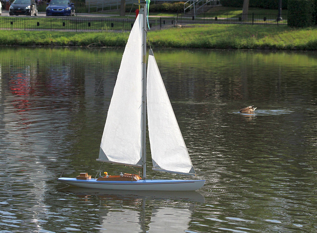 bateau bleu