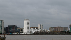 London Thames Barrier / Royal Wharf (#0216)