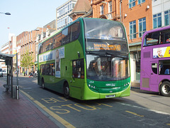 DSCF6845 Thames Travel (Go Ahead) 254 (HW63 FHF) in Reading - 6 Apr 2017