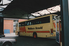 Wallace Arnold L933 NWW in Ipswich – 25 Apr 1994 (220-26)