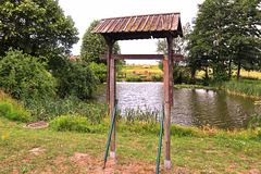 Blick über den Teich zur Warnowquelle