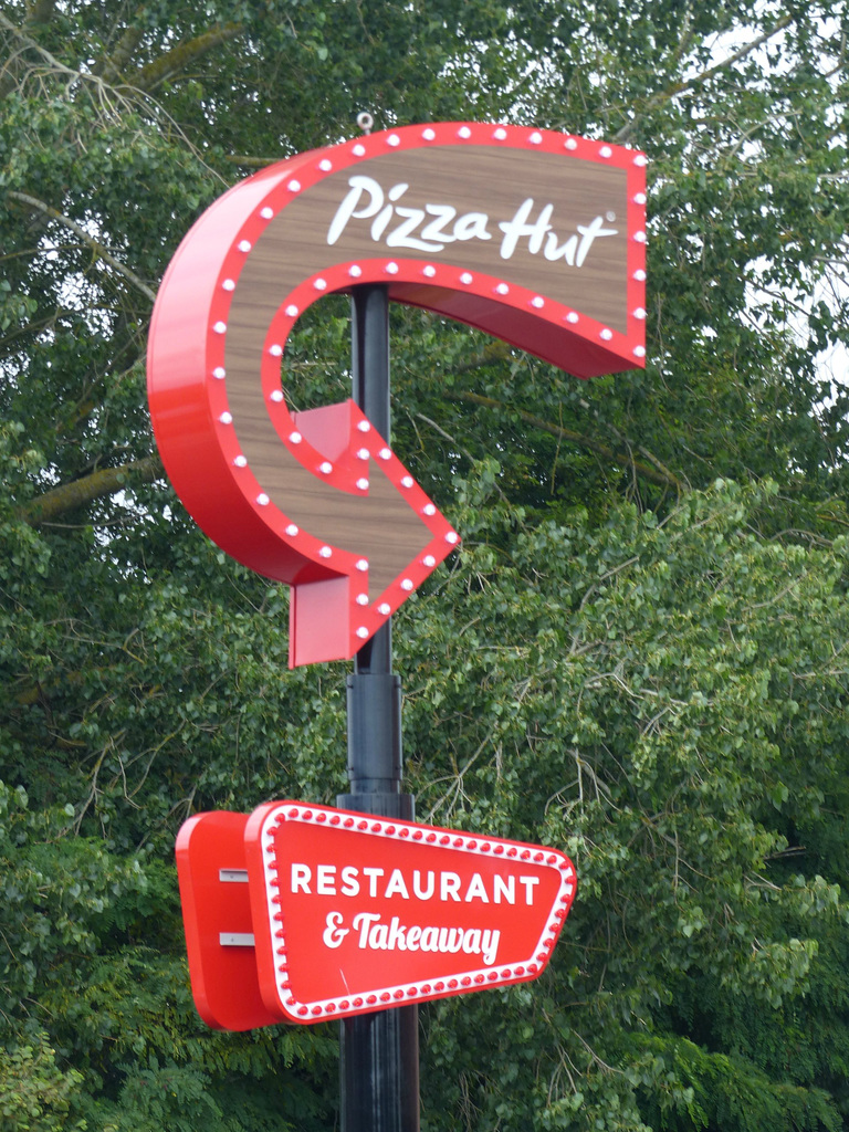 Pizza Hut, Chichester (4) - 6 August 2015