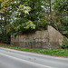 Widerlager der ehemaligen Zechenbahnbrücke an der Castroper Straße (Herne) / 3.10.2020