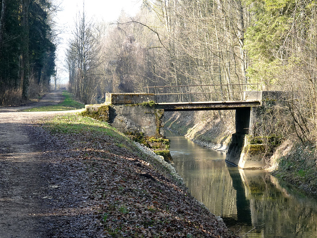 Kanalbrücke