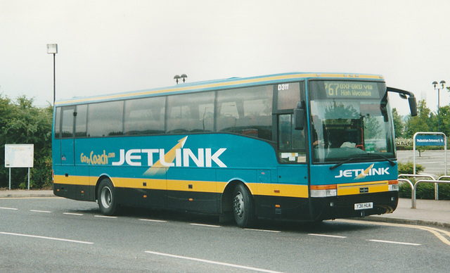 Cambridge Coach Services (Airlinks Jetlink) Y311 HUA at Royston Tesco - 29 Jun 2001 Cambridge Coach Services (Airlinks Jetlink) Y311 HUA at Royston Tesco - 29 Jun 2001
